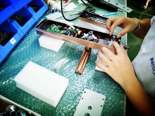 為什么有的人不喜歡指紋鎖？指紋鎖廠家有什么對(duì)策？